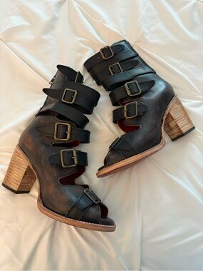 Freebird By Steven Bond Sandals Black Size 9